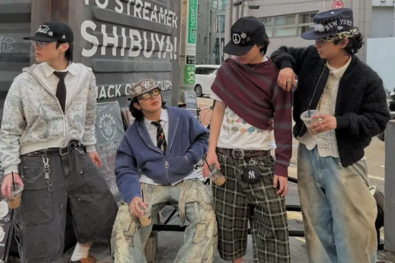 what are streetwear clothing collections